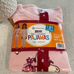 Member’s Mark 4-piece Long Sleeve & Legging pajama set - unicorn/floral